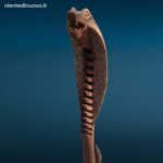 Porta CD verticale in legno a forma di serpente cobra