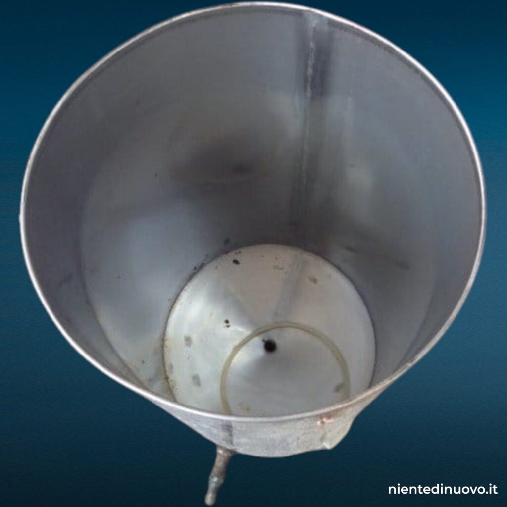 Recipiente per olio in acciaio inox (fusto usato)