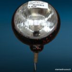 Vecchio faro tondo per auto