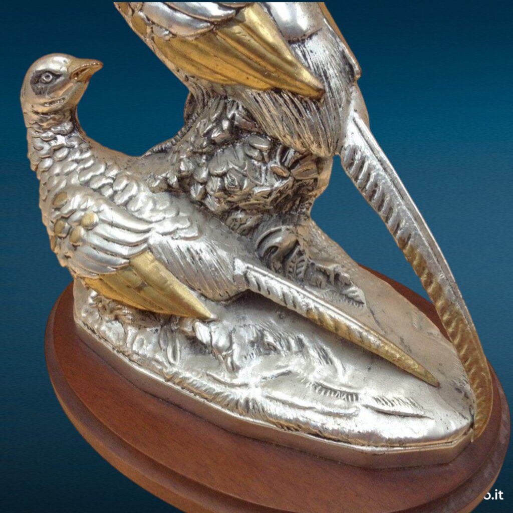 scultura fagiani argentata