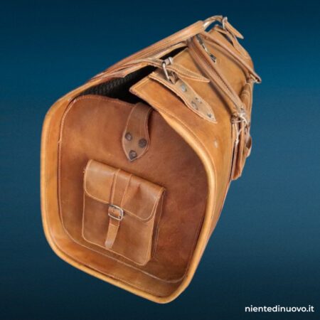 Valigia vintage in cuoio con 3 tasche, maniglie e tracolla