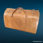 38498_2 Valigia vintage in cuoio con 3 tasche, maniglie e tracolla