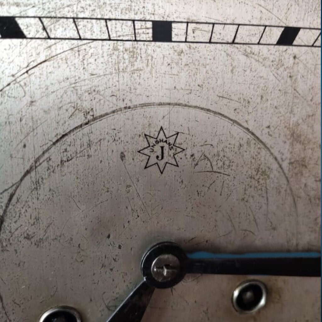 Orologio a pendola Junghans da parete con pendolo e chiave