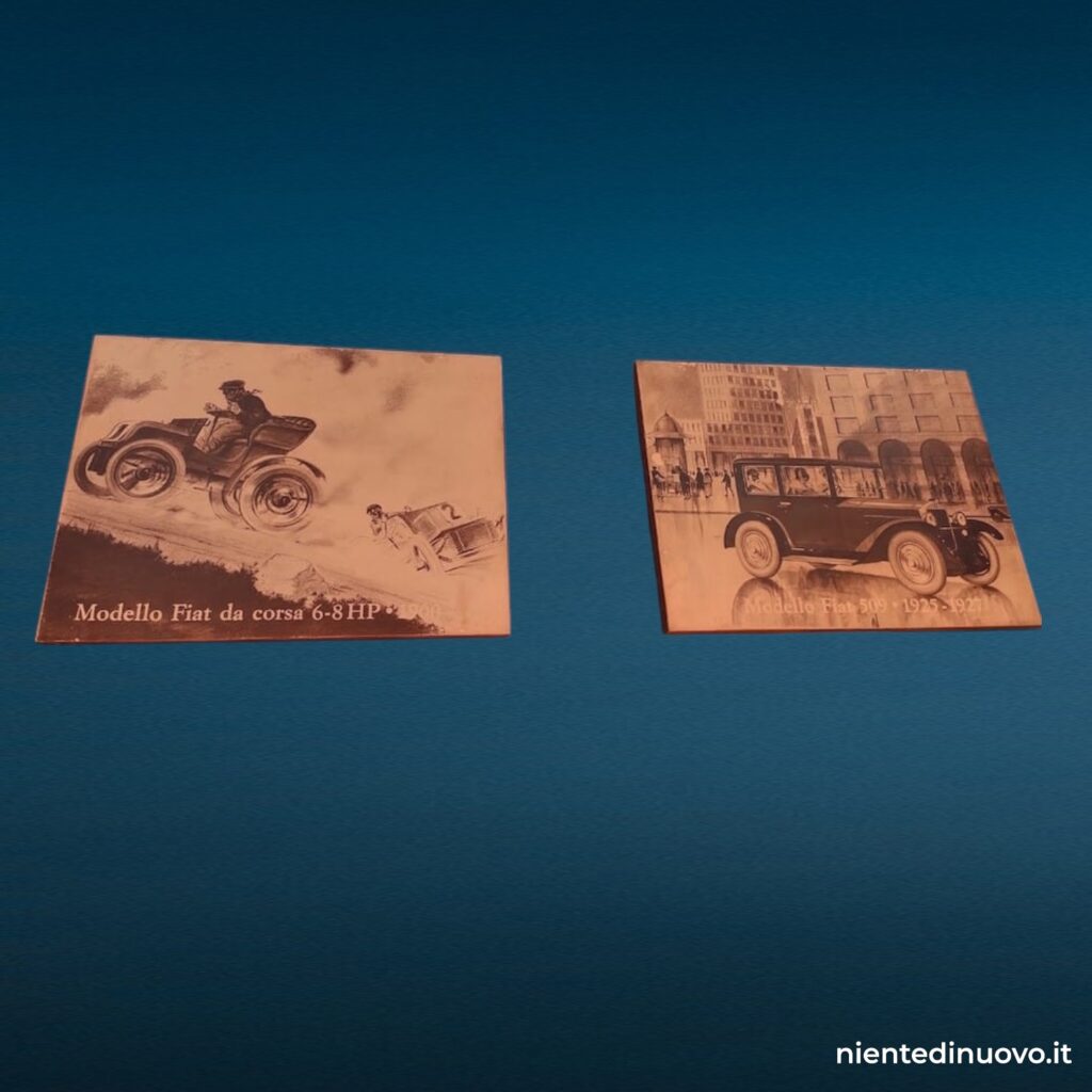 Serie di 5 pannelli in legno Fiat d'epoca
