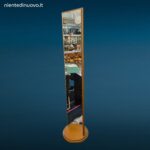 Specchiera verticale girevole in legno di noce con appendiabiti posteriori, produzione italiana anni 80