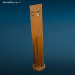 Specchiera verticale girevole in legno di noce con appendiabiti posteriori, produzione italiana anni 80