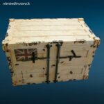 Complemento d’arredo a forma di container in stile industrial per interni