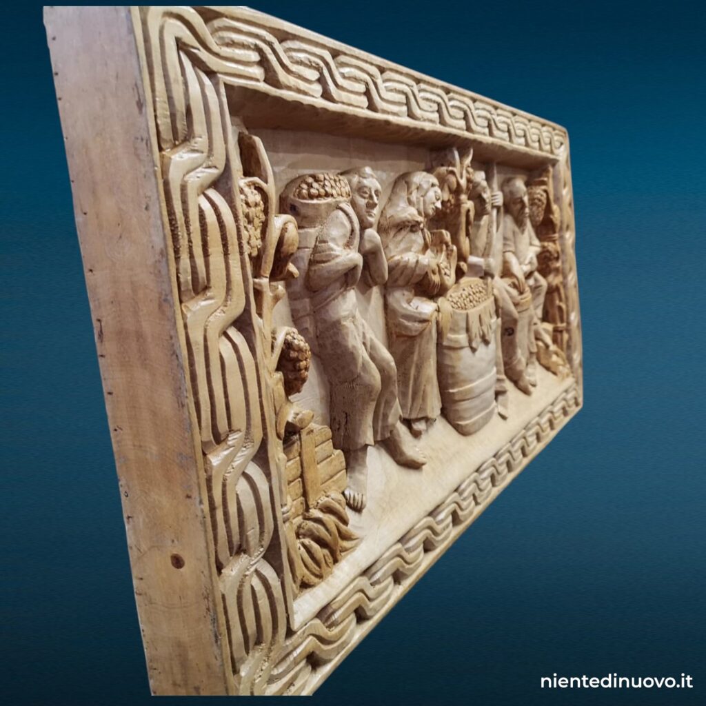 Pannello in legno scolpito raccolta dell'uva