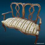 Divanetto Luigi XV in noce massello con seduta damascata, mobile d’epoca elegante