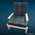 Poltroncina laccata anni '70 con cuscineria scozzese