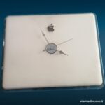 Orologio da muro ricavato da iMac G4