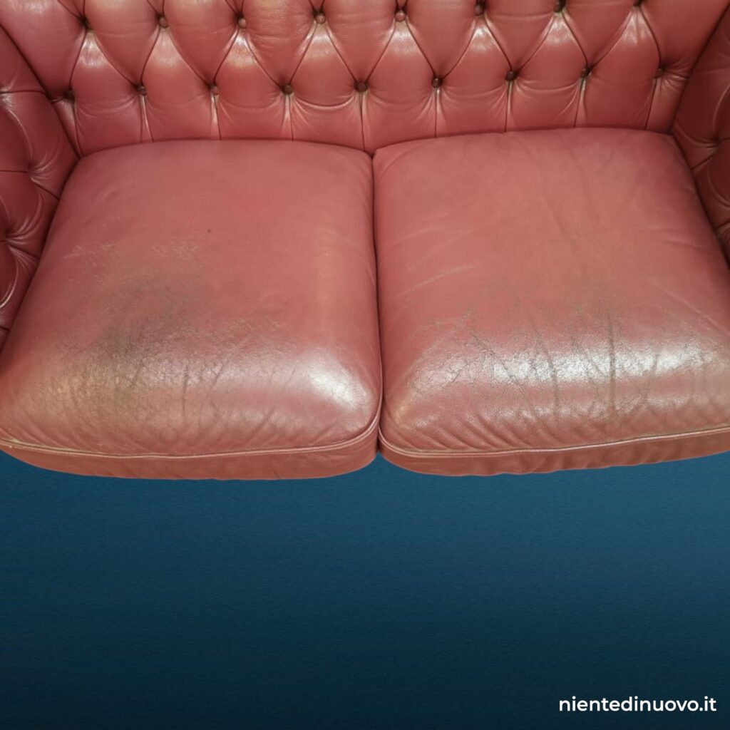 Divano club Chesterfield 2 posti in pelle vinaccia vintage