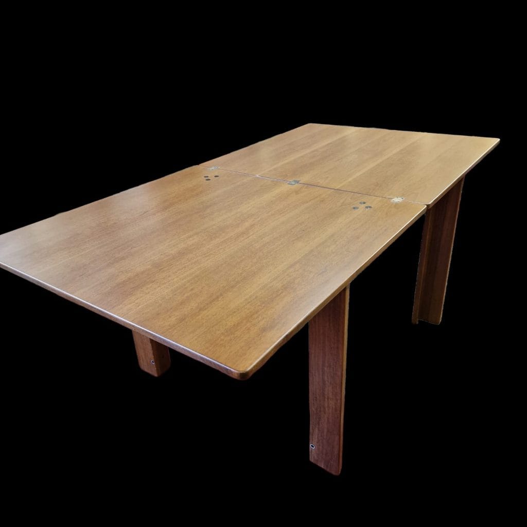 Tavolo allungabile Cassina By Tobia Scarpa, design elegante e funzionale