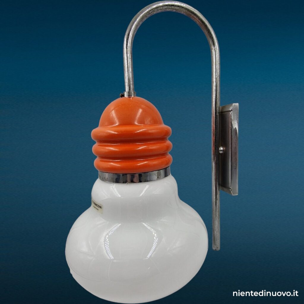 Applique vintage con lampadina - Enrico Tronconi