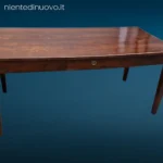 Tavolo rettangolare in legno massello dei primi 900 con cassetto centrale e gambe dritte