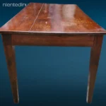 Tavolo rettangolare in legno massello dei primi 900 con cassetto centrale e gambe dritte