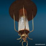 Lampadario a lanterna in ottone e rame, una luce