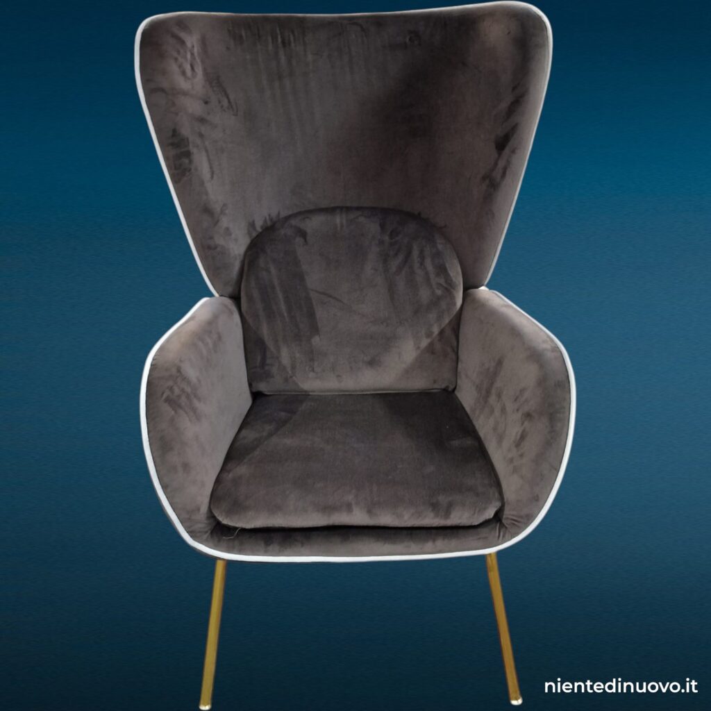Poltrona in velluto marrone con gambe dorate Brownie