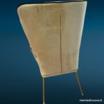 04477_4 Poltrona Living Sand in velluto color sabbia