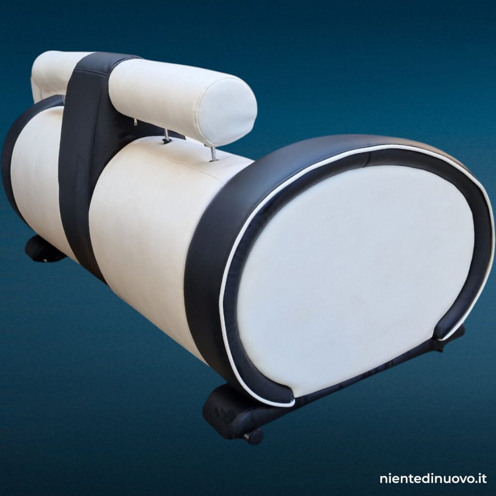 Divano Happy Days, divano vintage bicolore in similpelle bianco e nero (due posti)