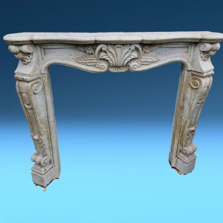 Cornice camino in marmo stile francese