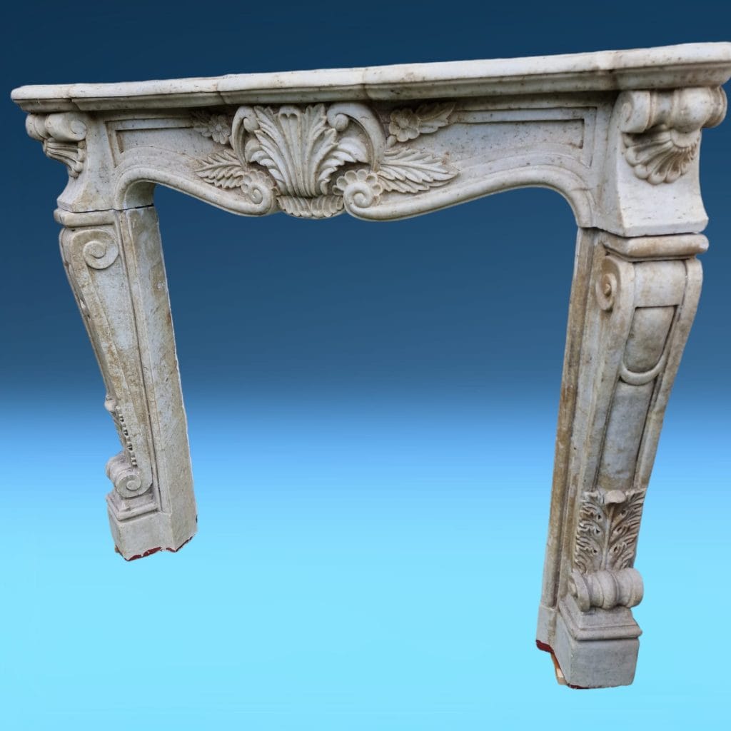 Cornice camino in marmo stile francese
