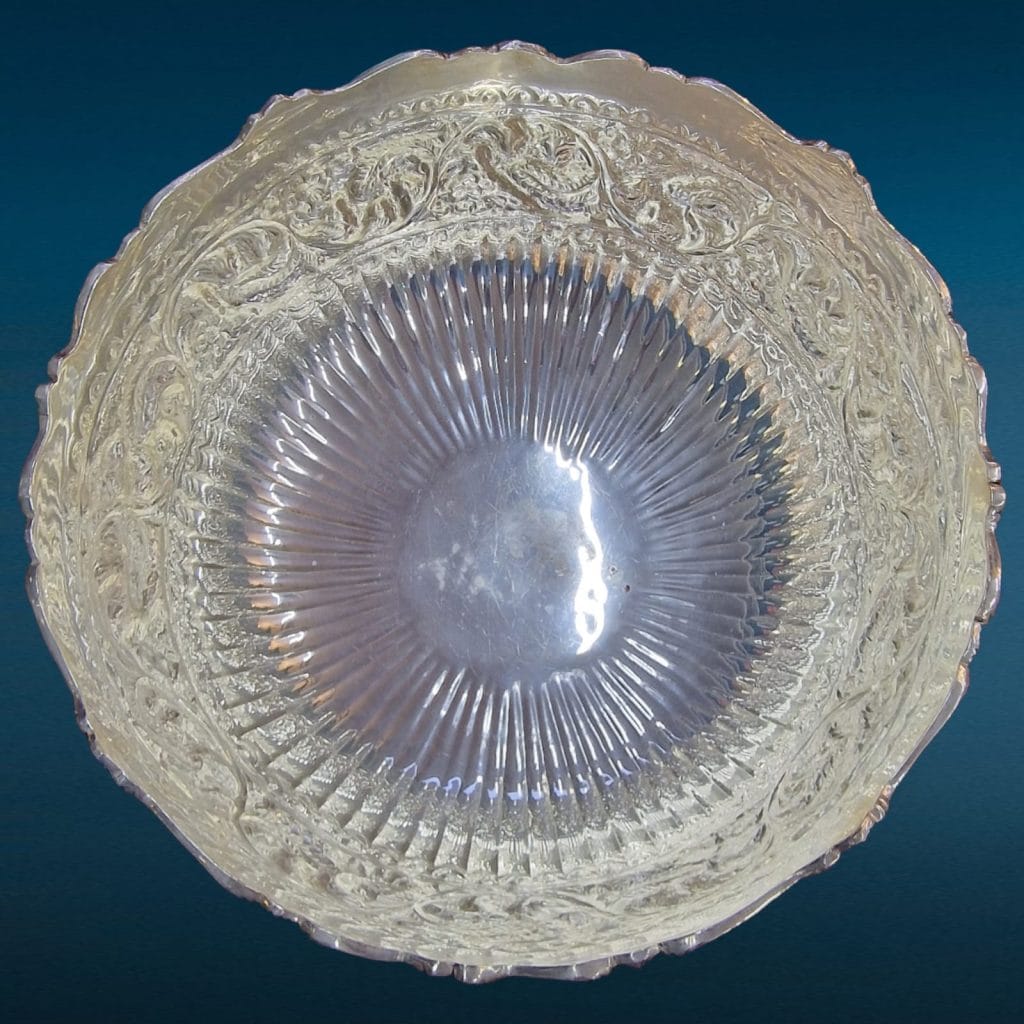 Alzata centrotavola sbalzata silver con marchiatura FB alla base