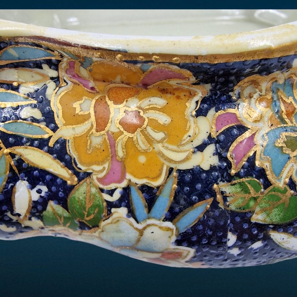 Antica bomboniera Satsuma giapponese primi '900 in ceramica decorata