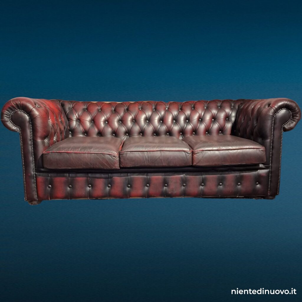40713_1 Divano Chesterfield Club 3 posti in pelle bordeaux