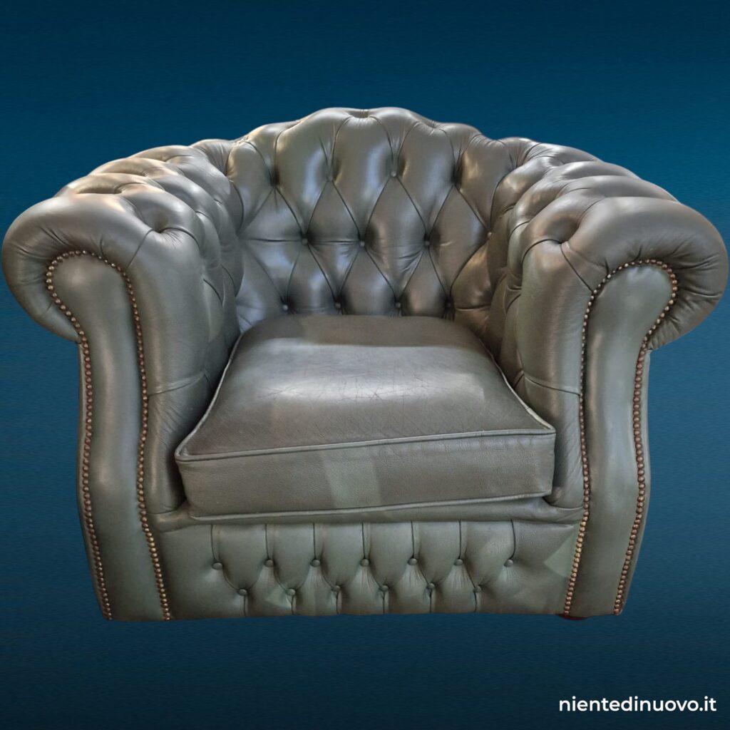 Set divano Chesterfield 3 posti e poltrona in pelle salvia