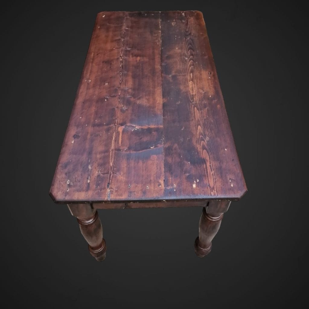 Tavolo in legno 800 rustico con gambe tornite