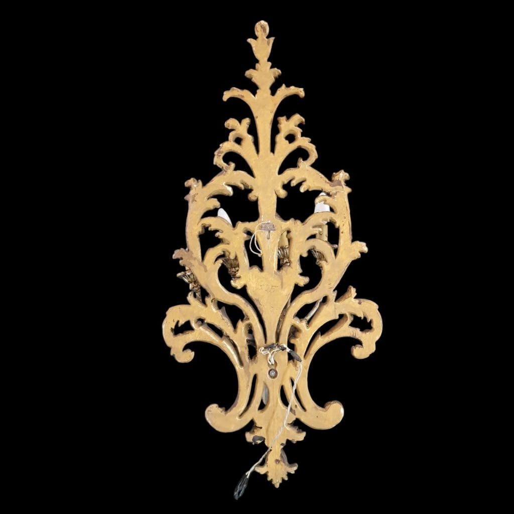 Vecchia appliques da muro 4 fiamme in legno argentato con dettagli dorati