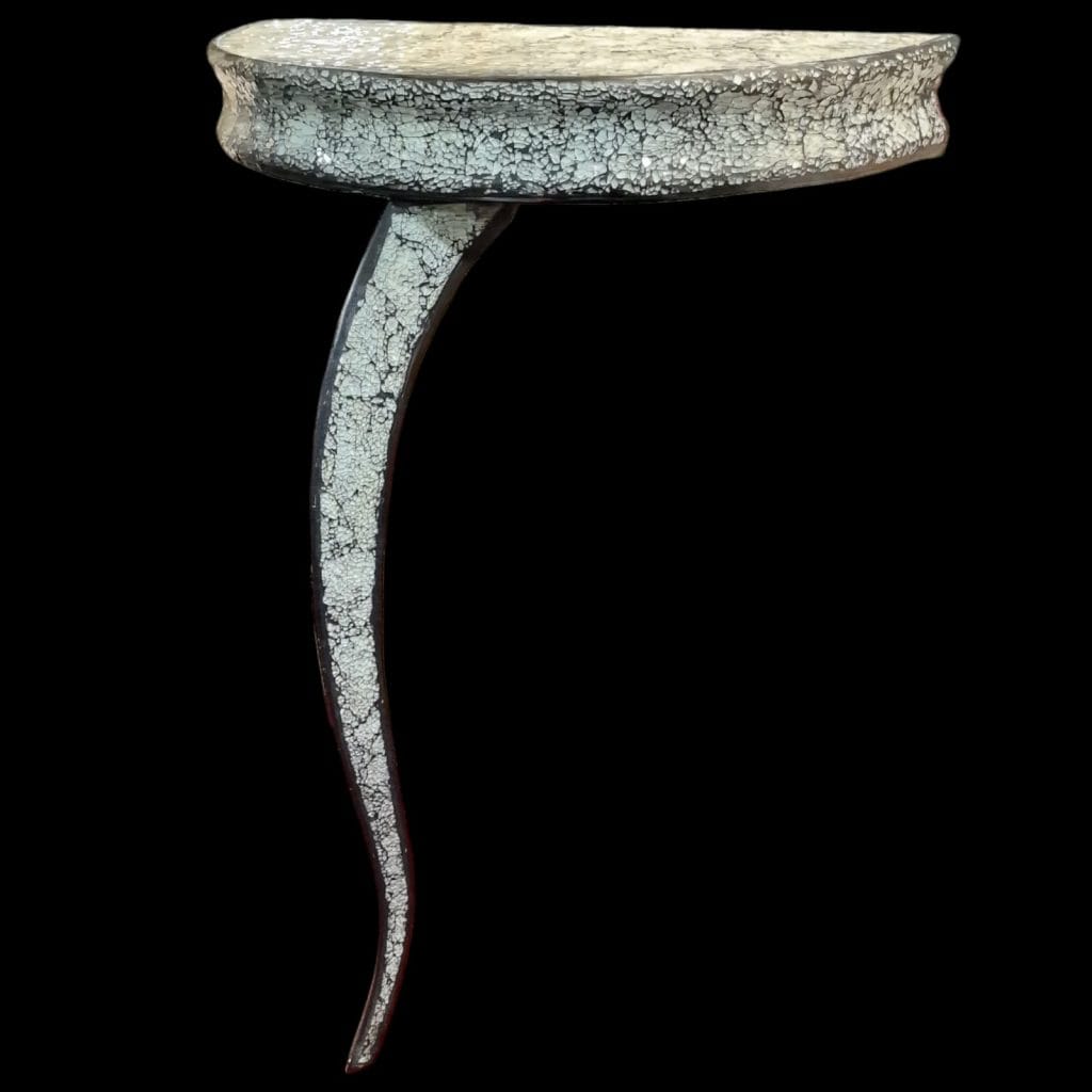 Consolle da parete alta rivestita in mosaico di vetro su struttura in resina