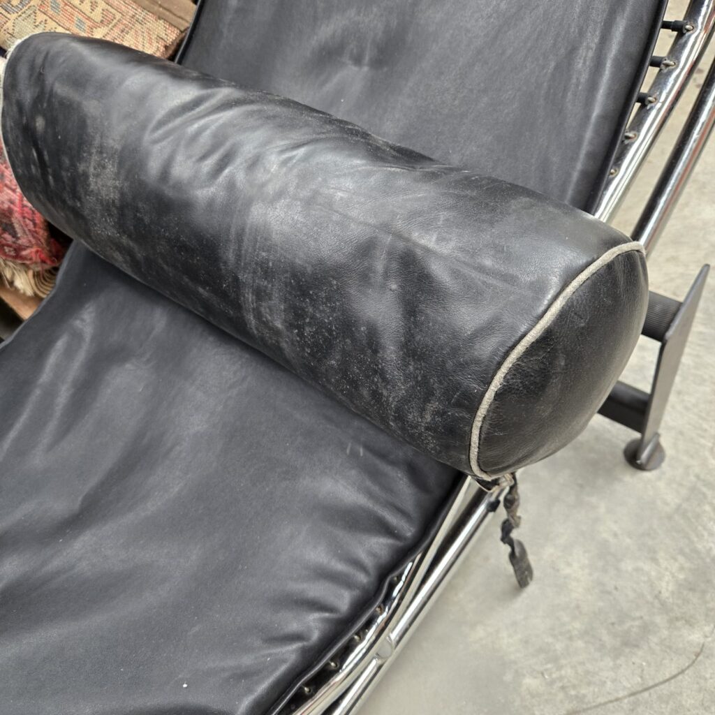 chaise longue in stile Bauhaus