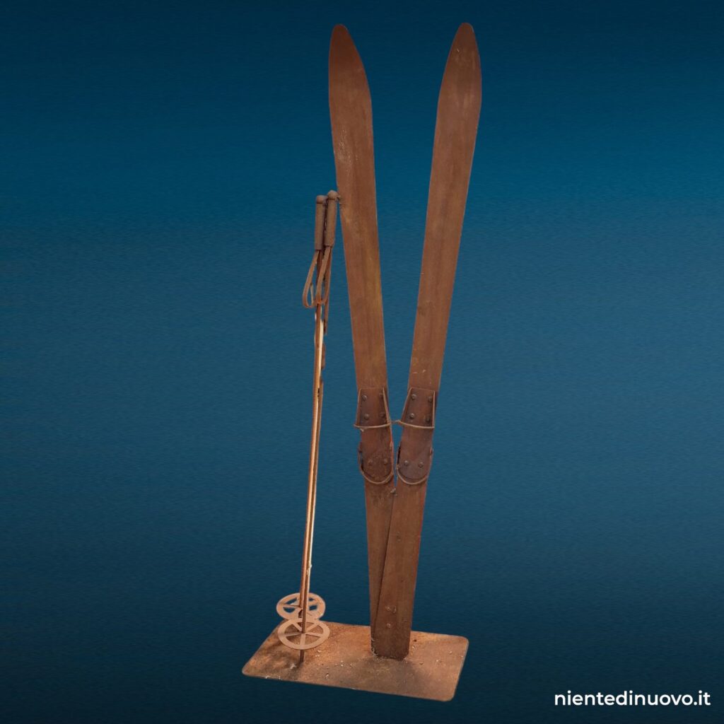 Lampada scultura con sci in ferro