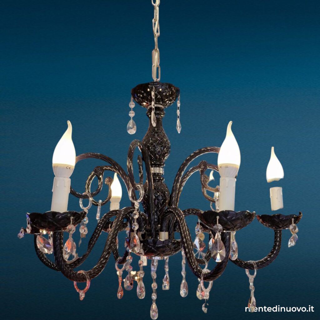 Lampadario 6 luci in vetro nero con pendagli chiari