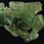 Scultura con cavalli in giada verde, artigianato unico