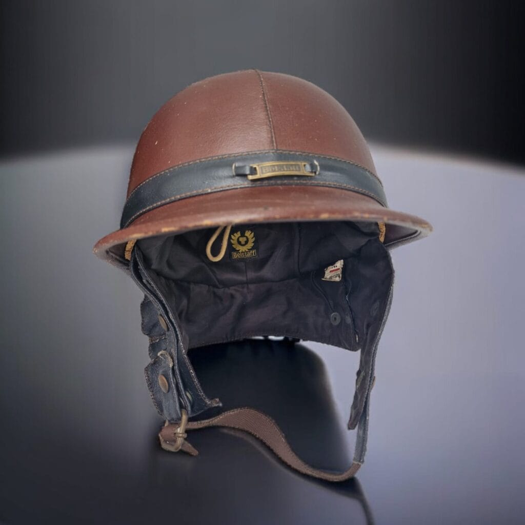 Casco Belstaff originale anni 80 in pelle vintage, in ottime condizioni