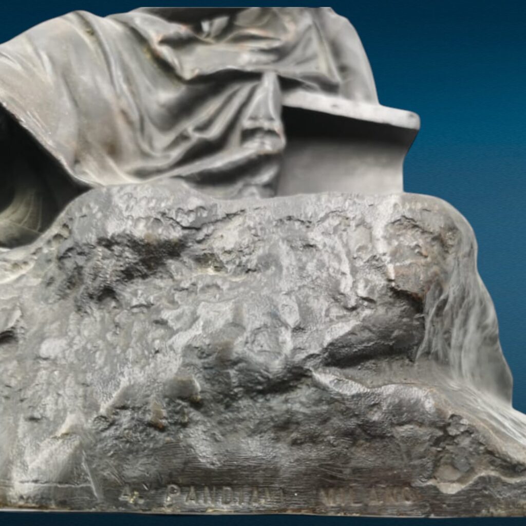 Scultura in bronzo A. Pandiani Milano con patina originale