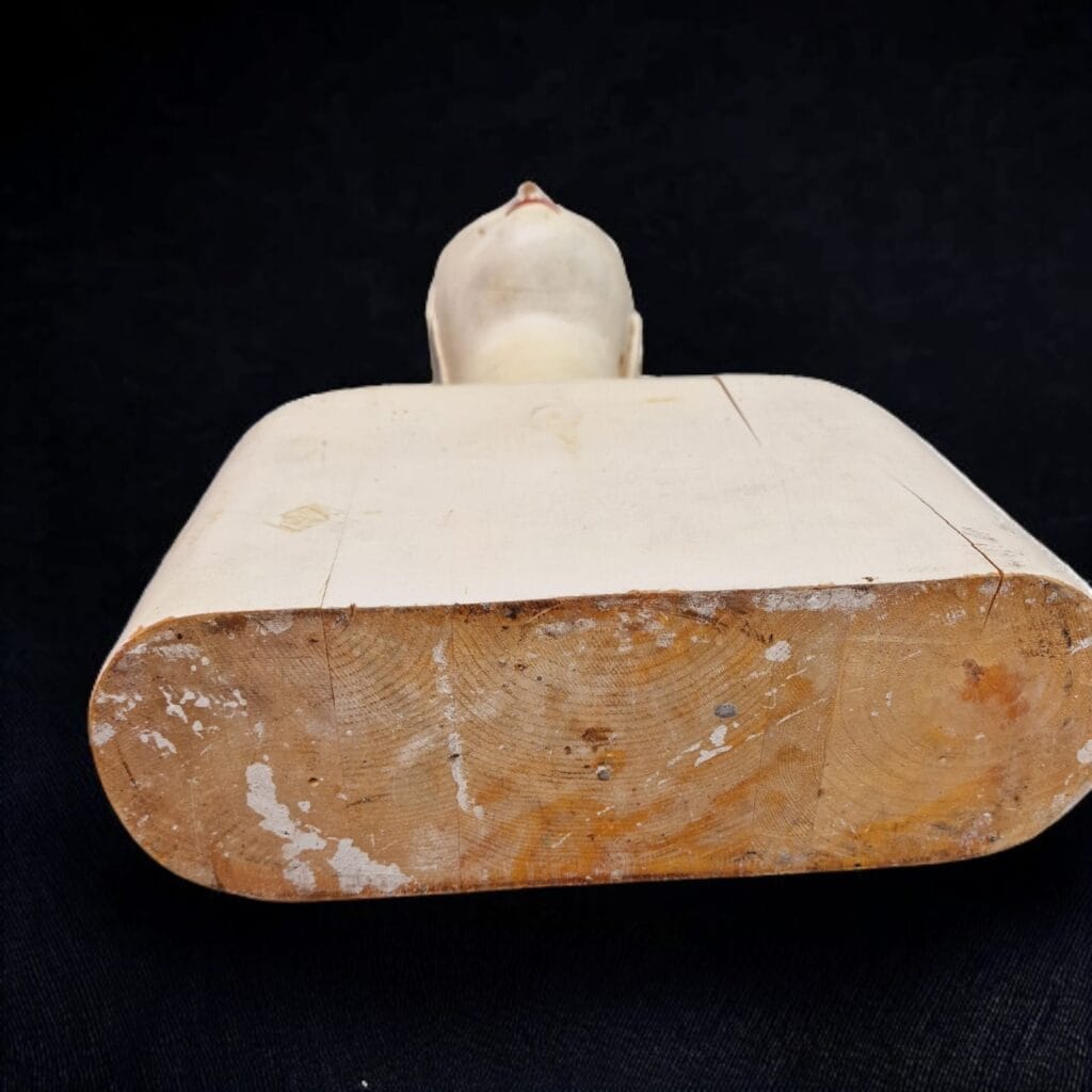 raro manichino in legno laccato
