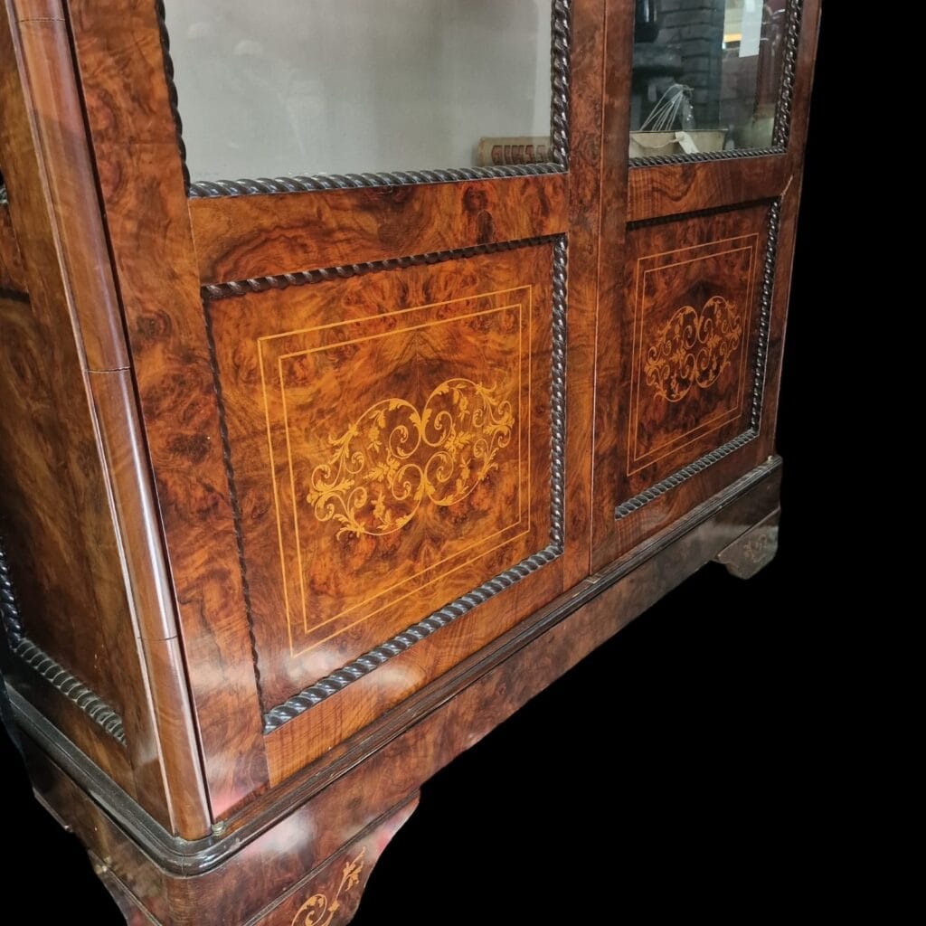 Cristalliera argentiera inglese in radica con intarsi floreali