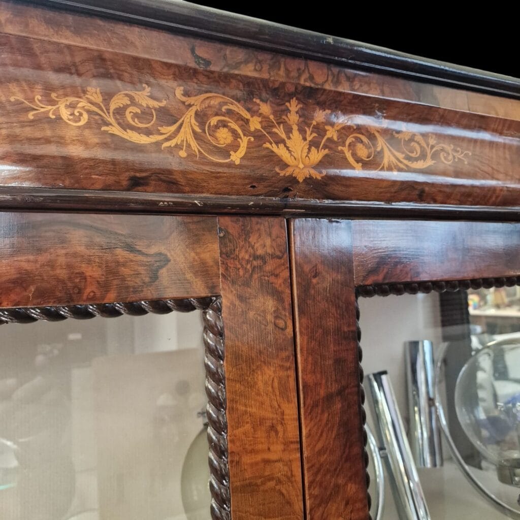 Cristalliera argentiera inglese in radica con intarsi floreali