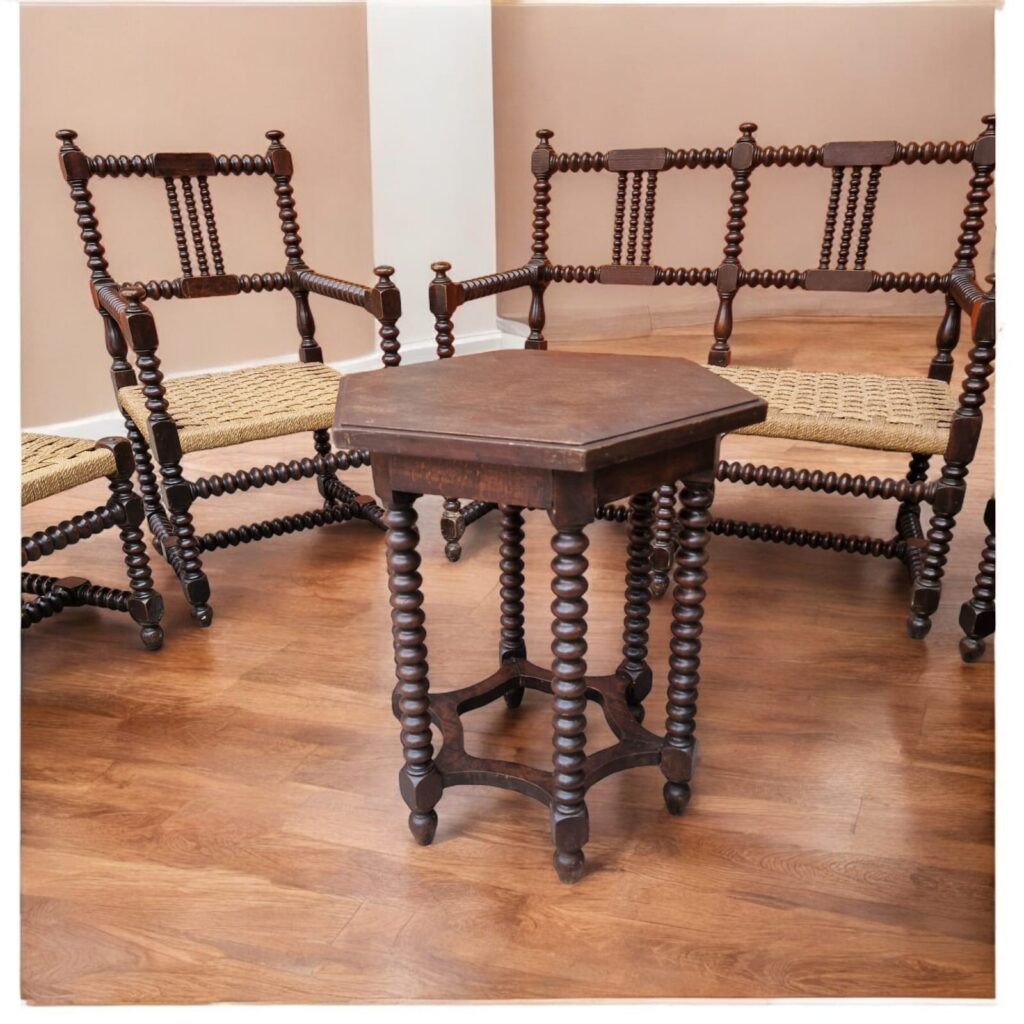 Salottino completo in legno con sedute impagliate