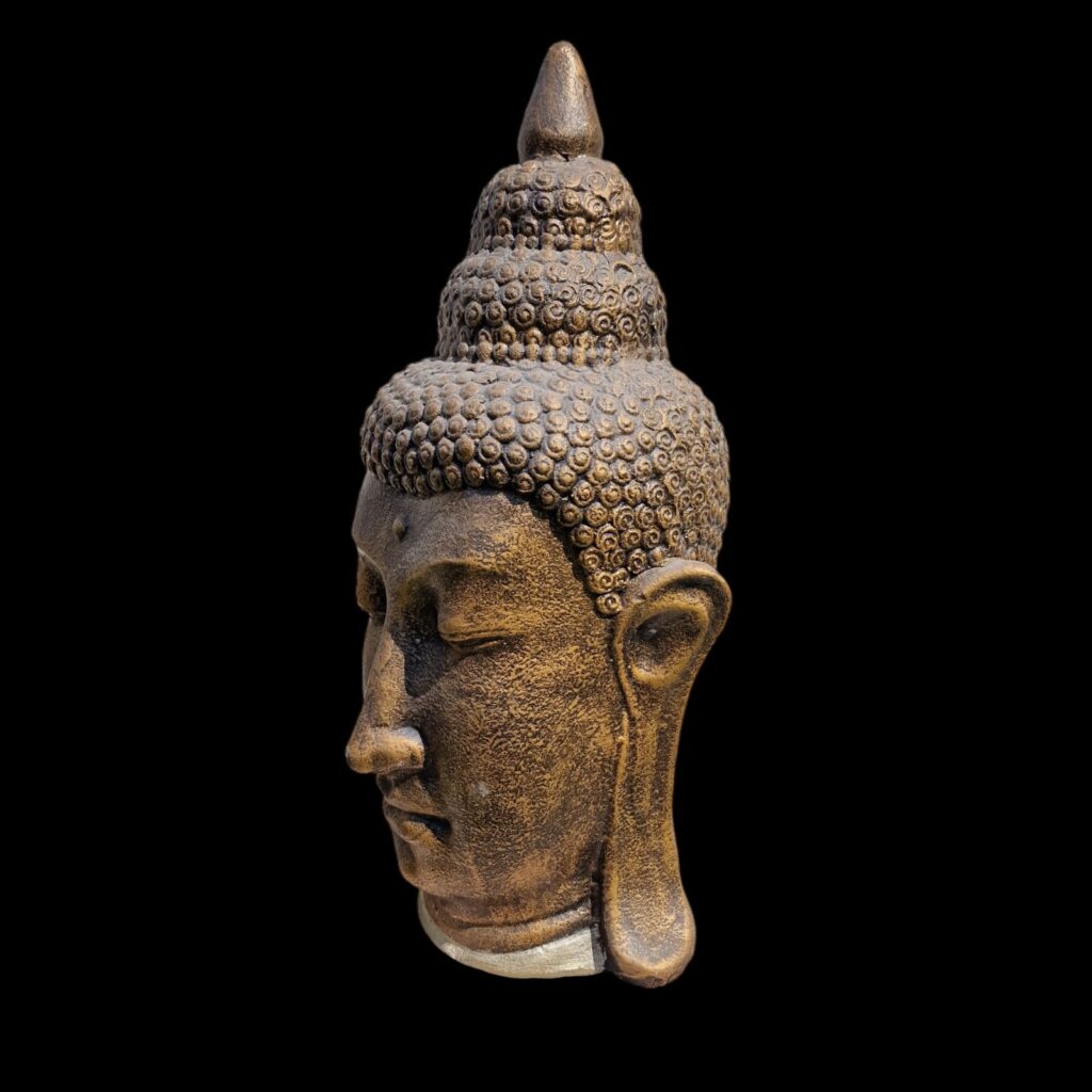 Testa di Buddha in terracotta