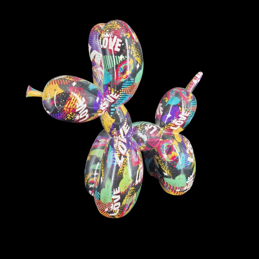 Scultura cane palloncino multicolore in resina decorata LOVE