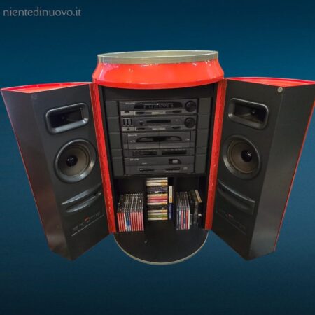 Stereo AKura Coca Cola anni ‘80 con mobile in eccellenti condizioni, da revisionare per collezionisti