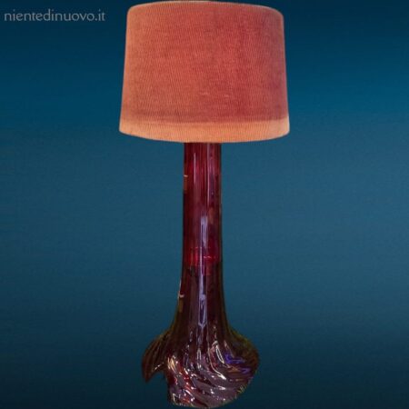 Lampada da tavolo vintage con paralume in velluto rosato e base in vetro pirex lavorato