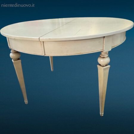 Tavolo provenzale laccato allungabile in legno massello con prolunga ovale