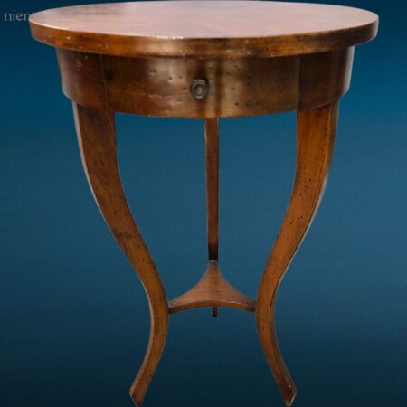 Tavolino tondo in legno con gambe mosse e cassetto centrale