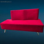 netto sala d’attesa anni ’70 in velluto rosso con piedini in acciaio